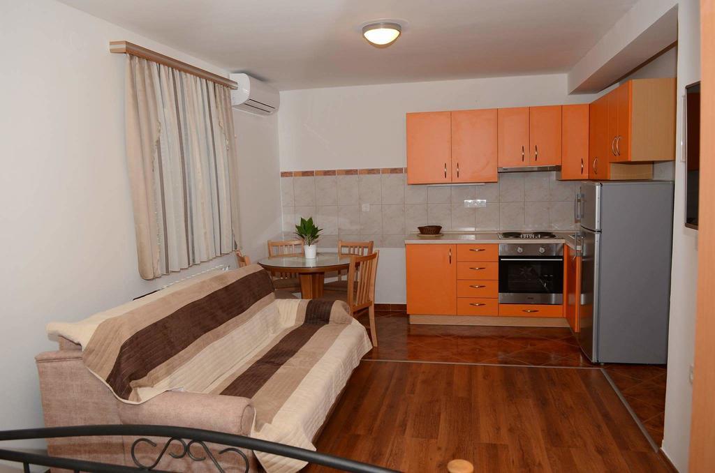 Apartments Villa Split Крапинске-Топлице Экстерьер фото