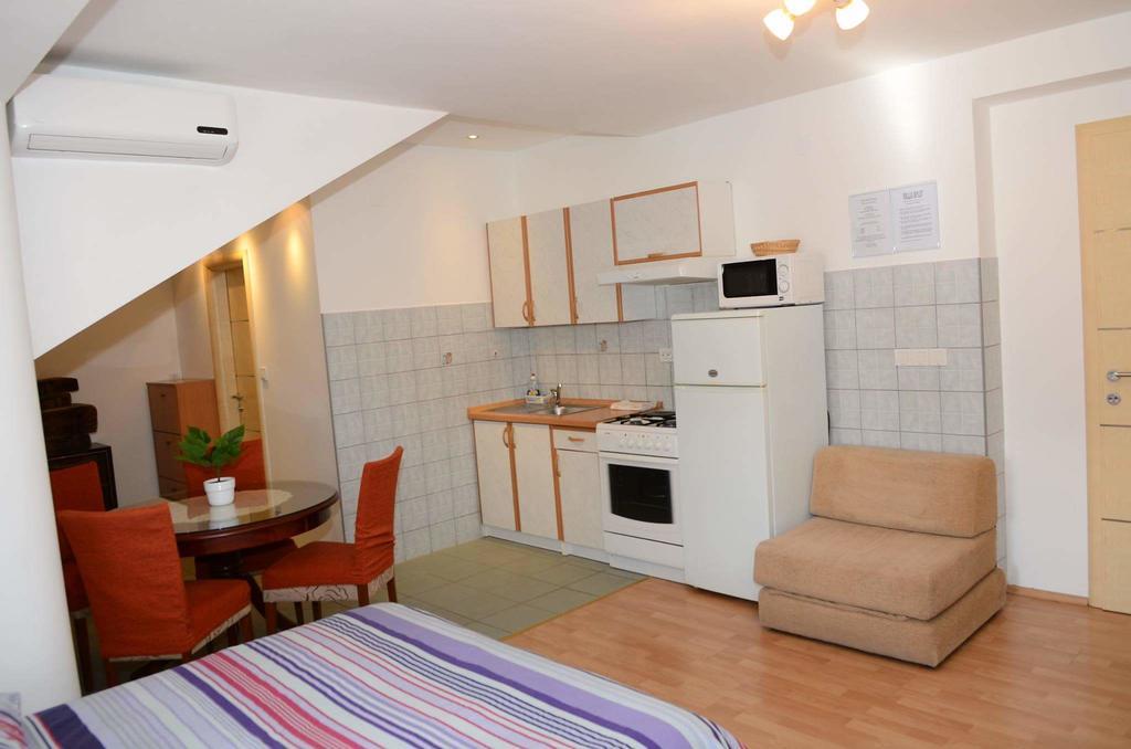 Apartments Villa Split Крапинске-Топлице Экстерьер фото